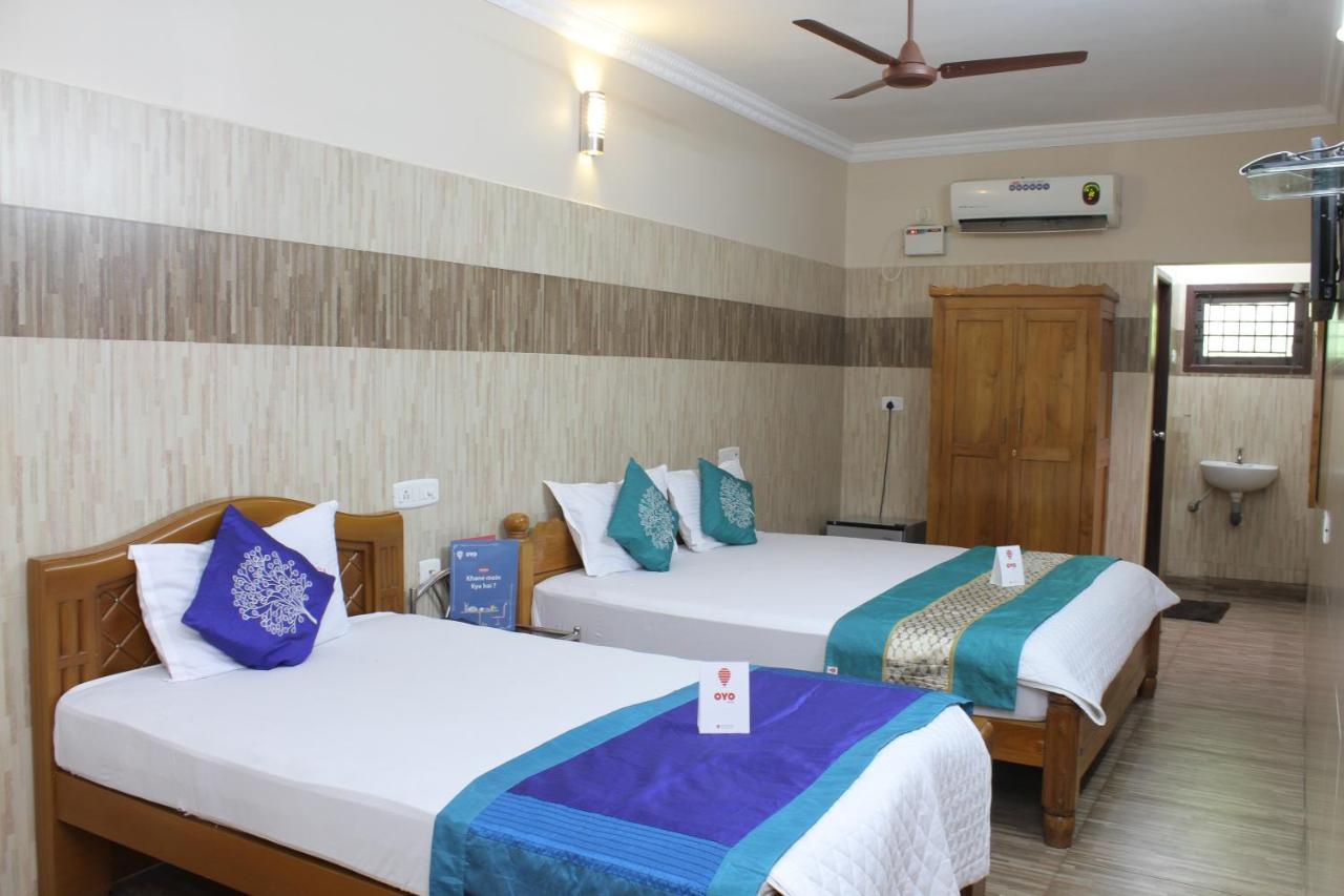 R B Residency Hotel Madras Buitenkant foto