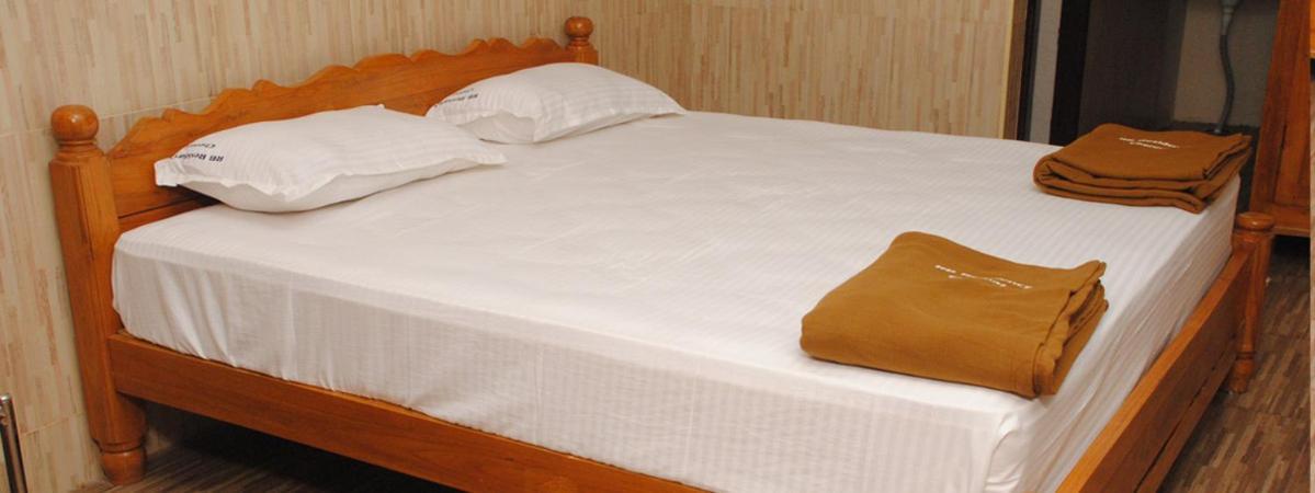 R B Residency Hotel Madras Buitenkant foto